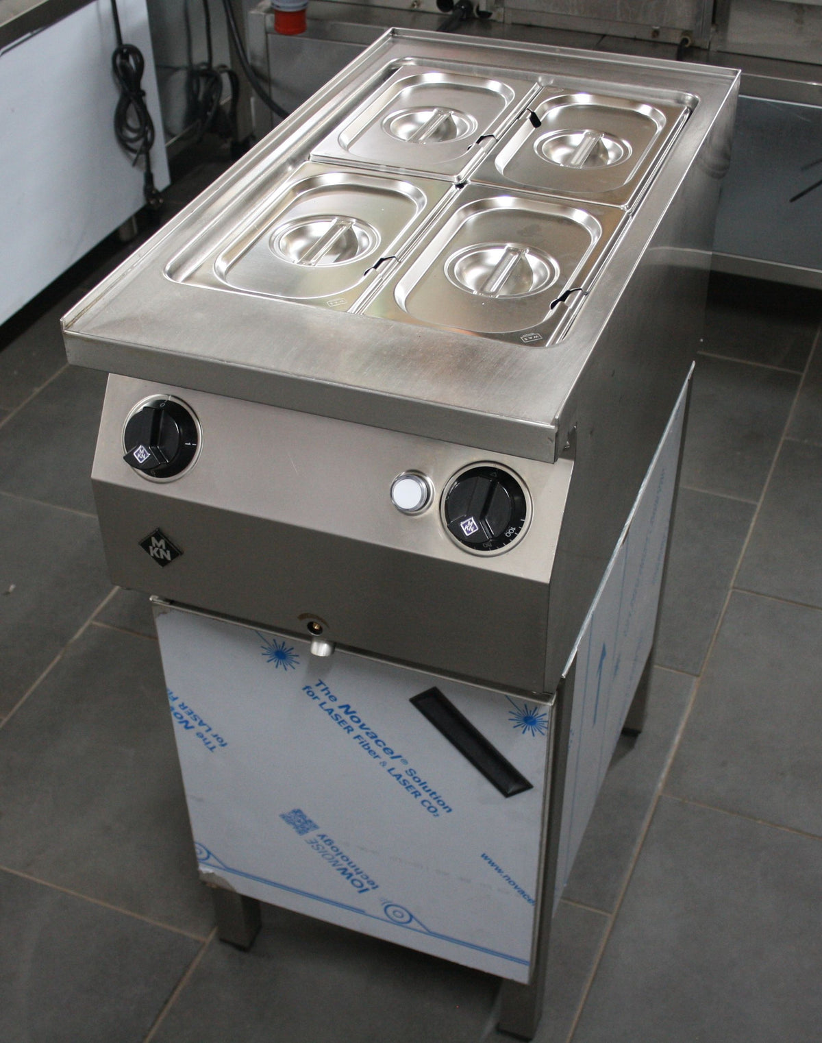 40930-Bain-Marie-counter-90-9.jpg