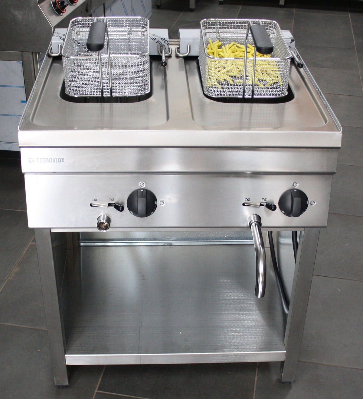 40956-Doppelfriteuse-12-Kw-Tecnoinox-4.jpg