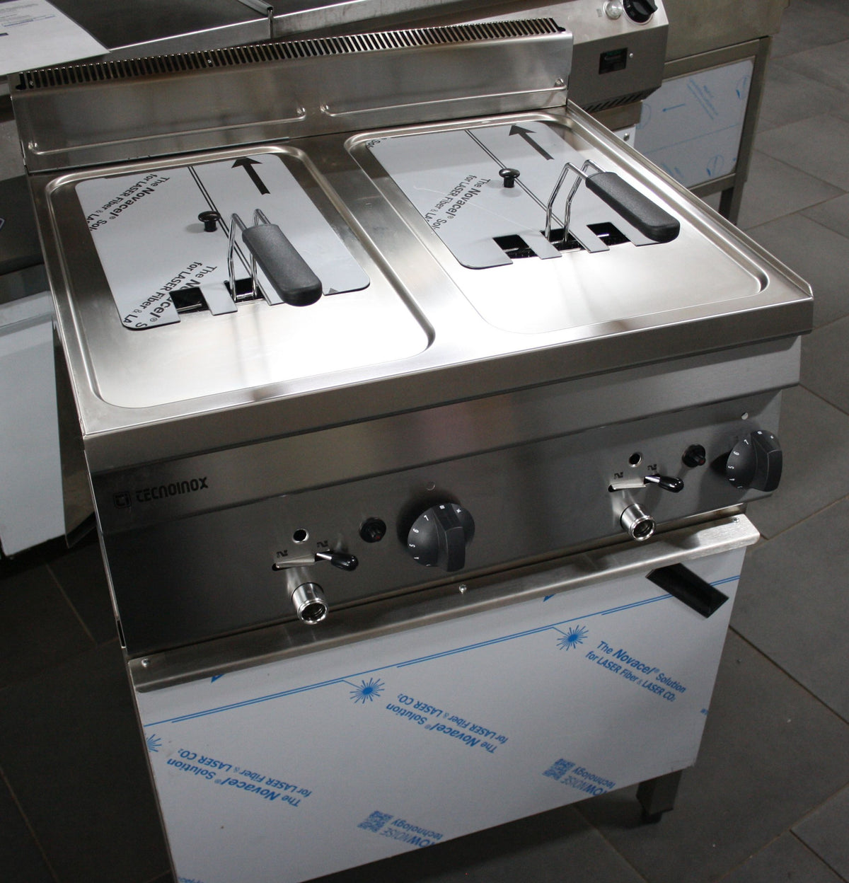 40982-40975-Gasfritteuse-Tecnoinox-2.jpg