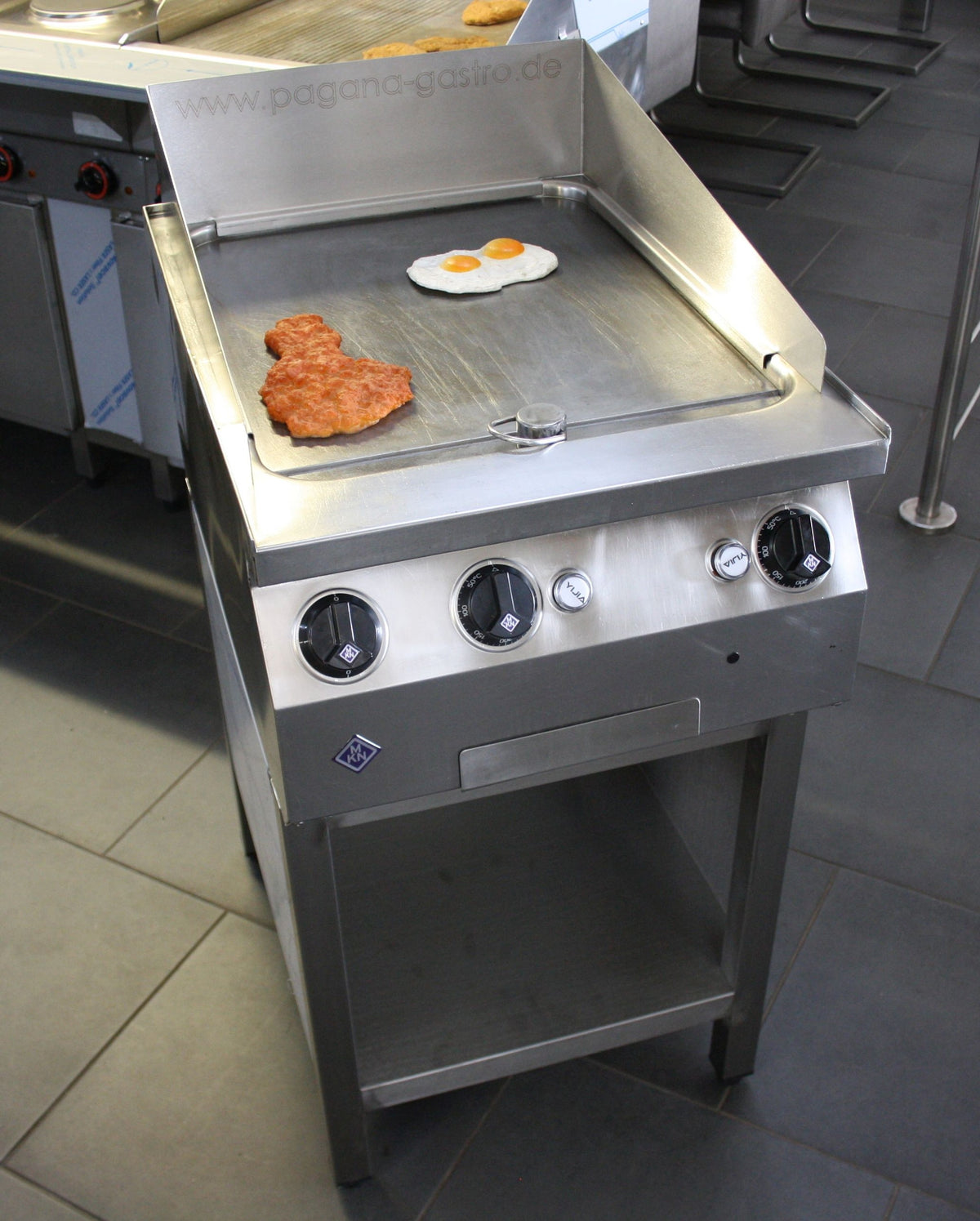 41021-Grill-Counter-90-4.jpg