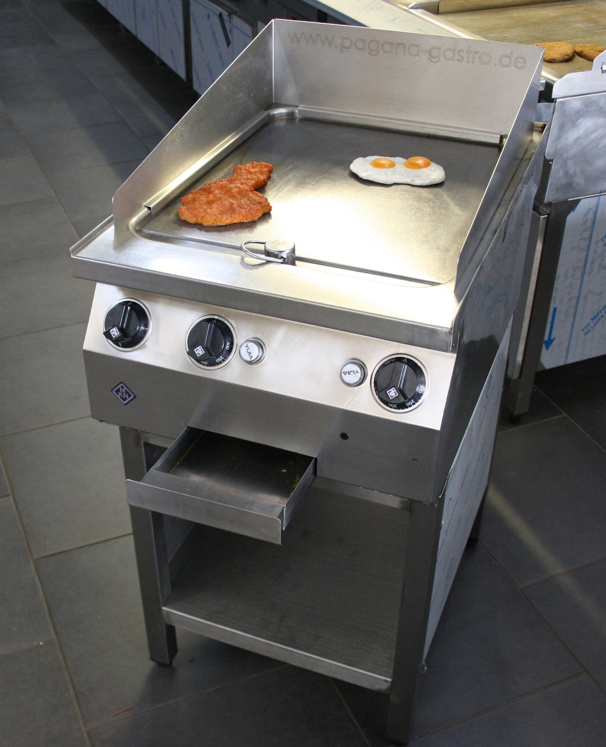 41021-Grill-Counter-90-6.jpg