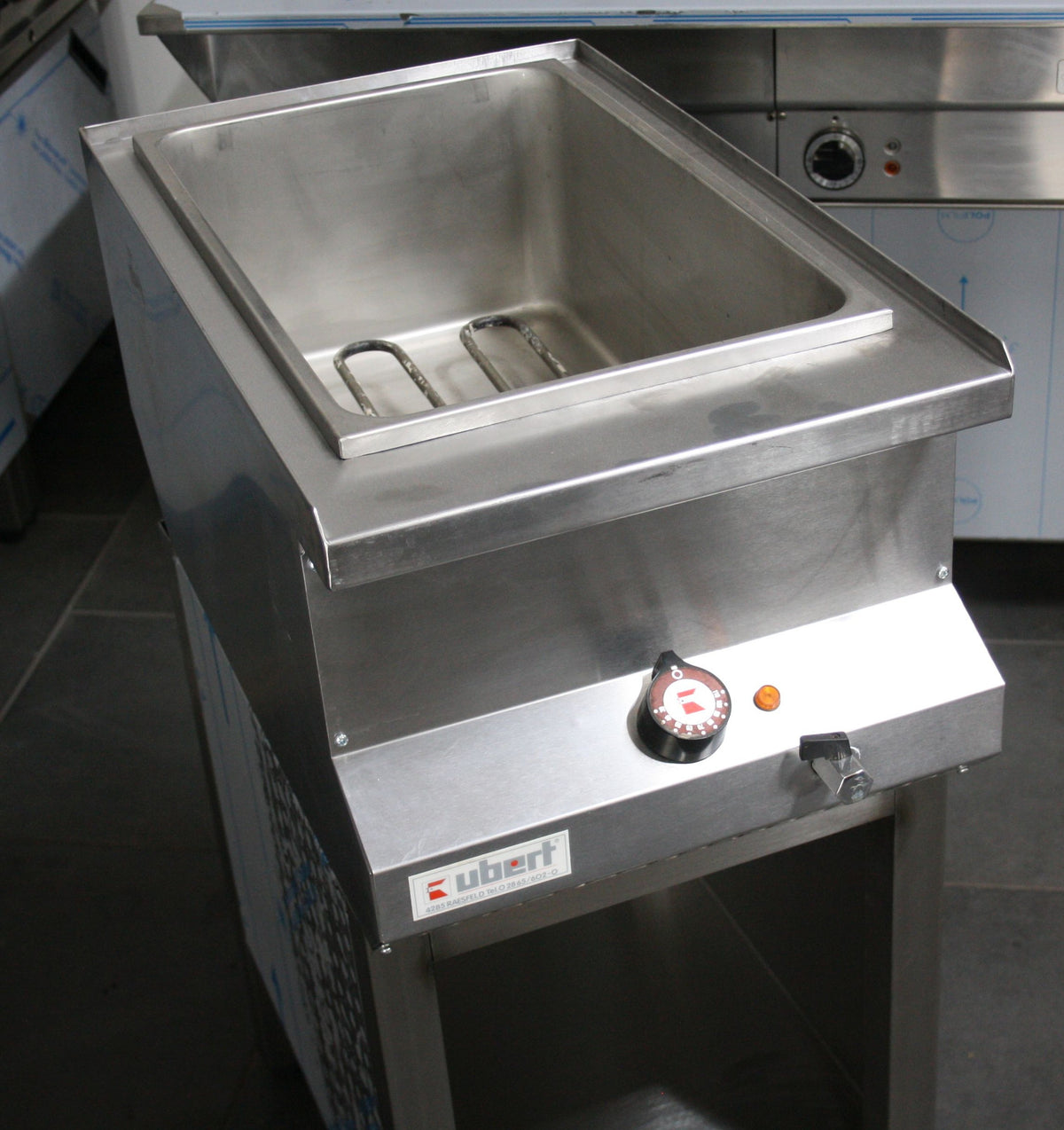 41517-Ubert-Bain-Marie-4.jpg