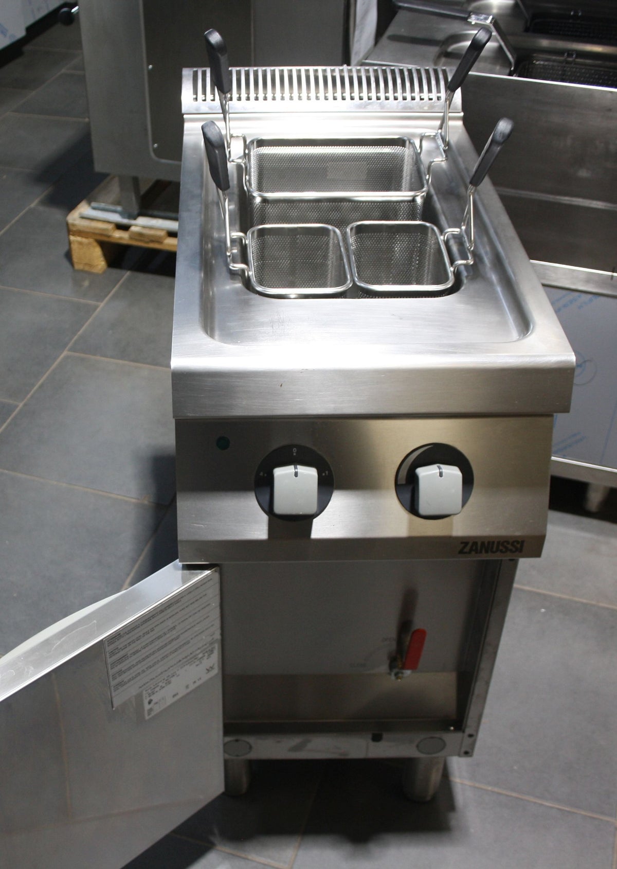 41776-Zanussi-Nudelkocher-6.jpg