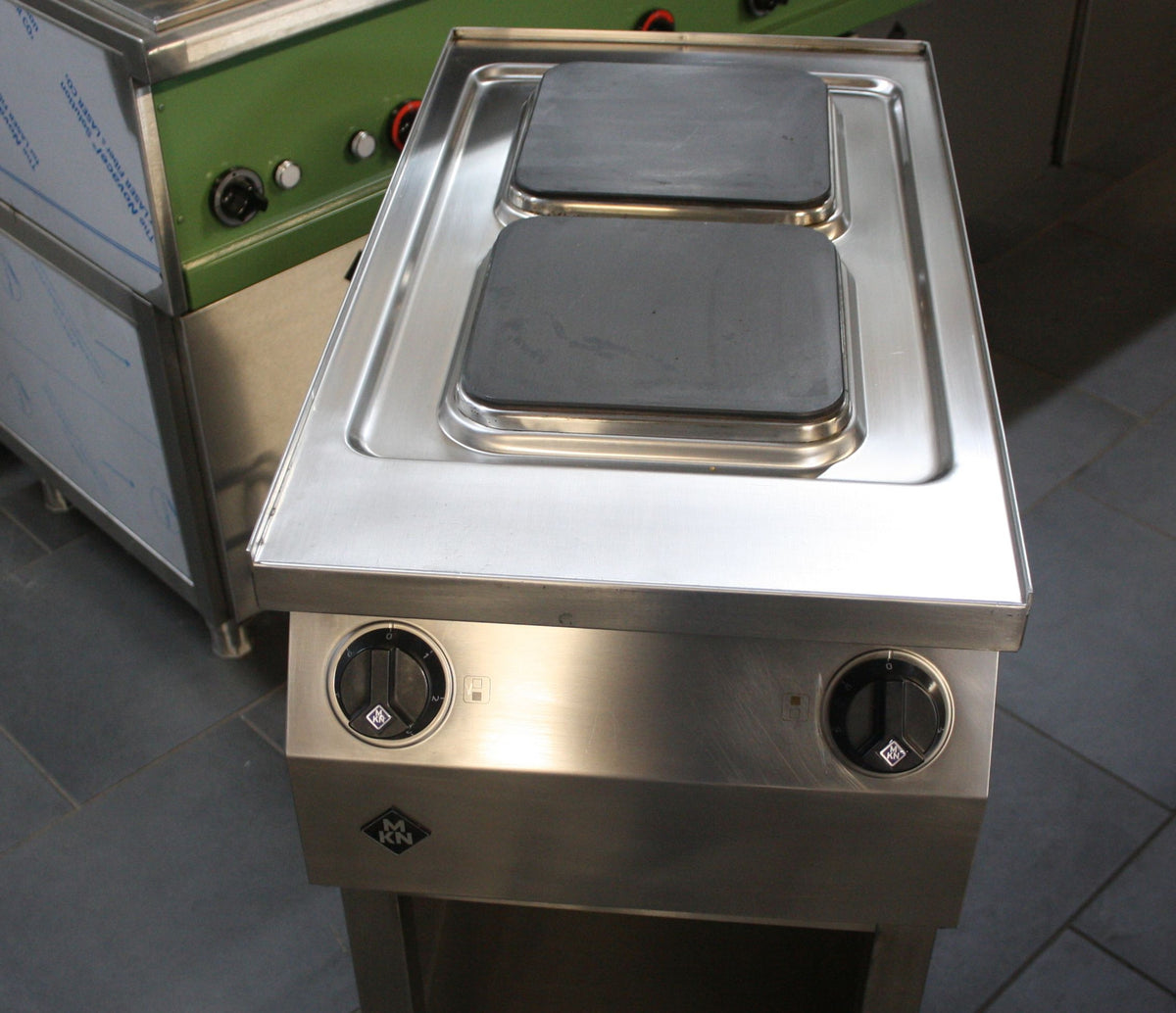 41793-2-Platten-Herd-MKn-counter-90-6.jpg