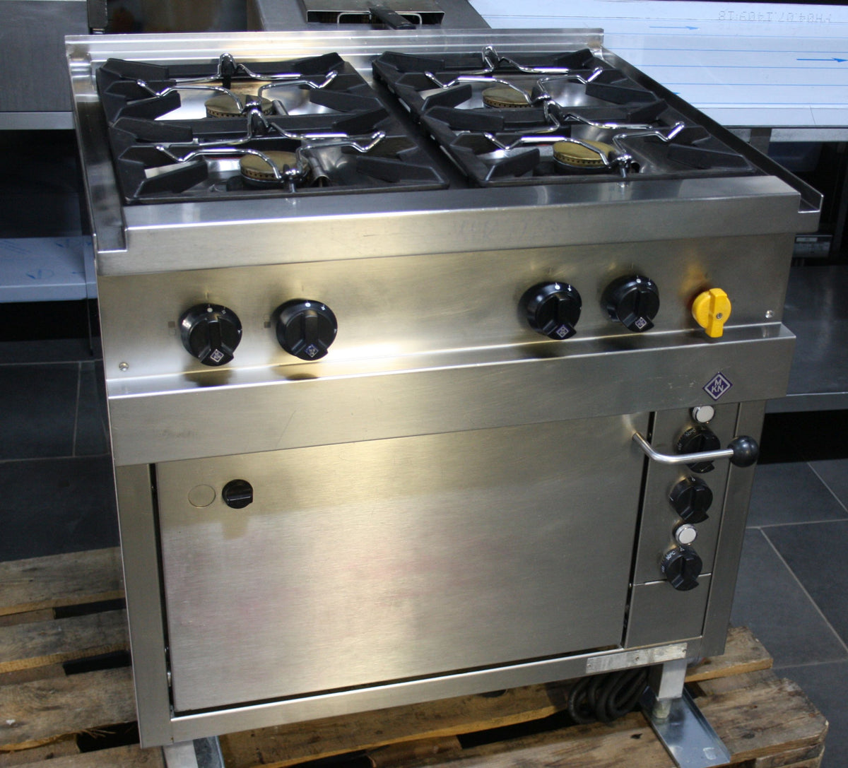 41848-4-fl--mkn-mit-backofen-1.jpg