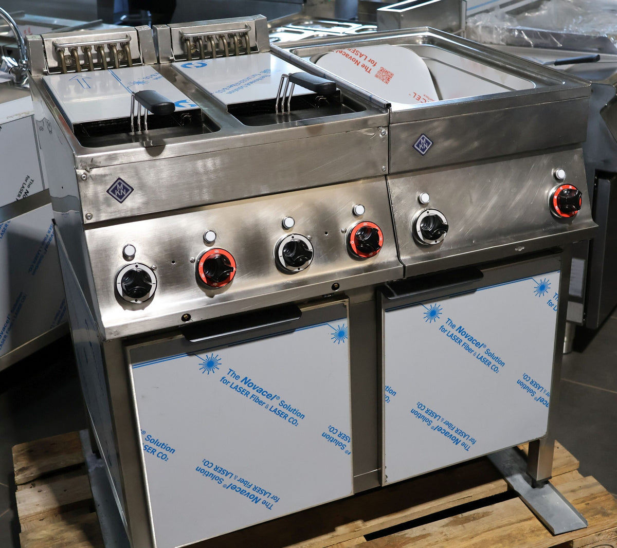 Doppelfritteuse MKN, Pommesbecken – Bild 1
