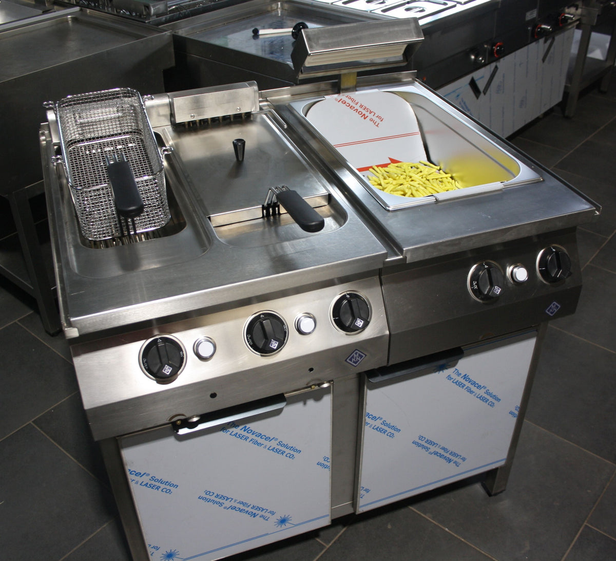 41923-Doppelfritteuse-Pommesbecken-Counter-SL--99.jpg