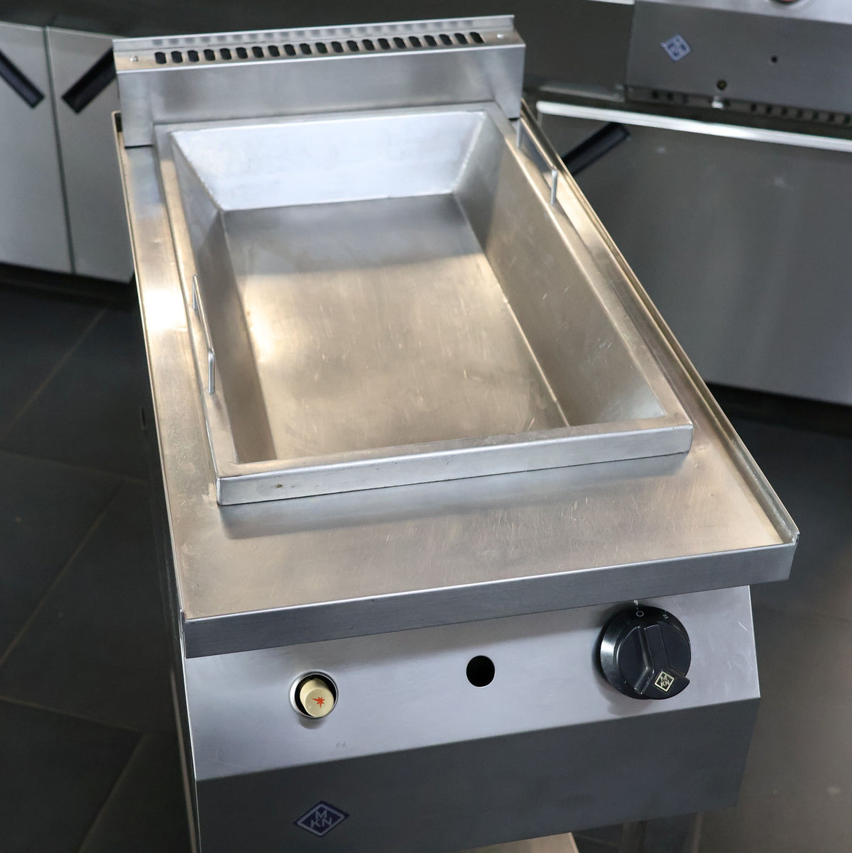 42028-Schaschlikbraeter-MKN-7.jpg