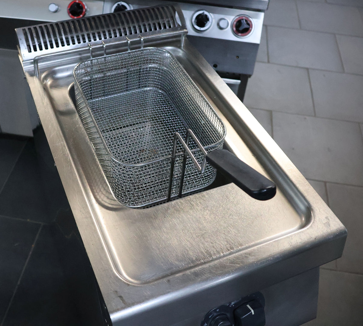 42042-Gasfritteuse-zanussi-6.jpg