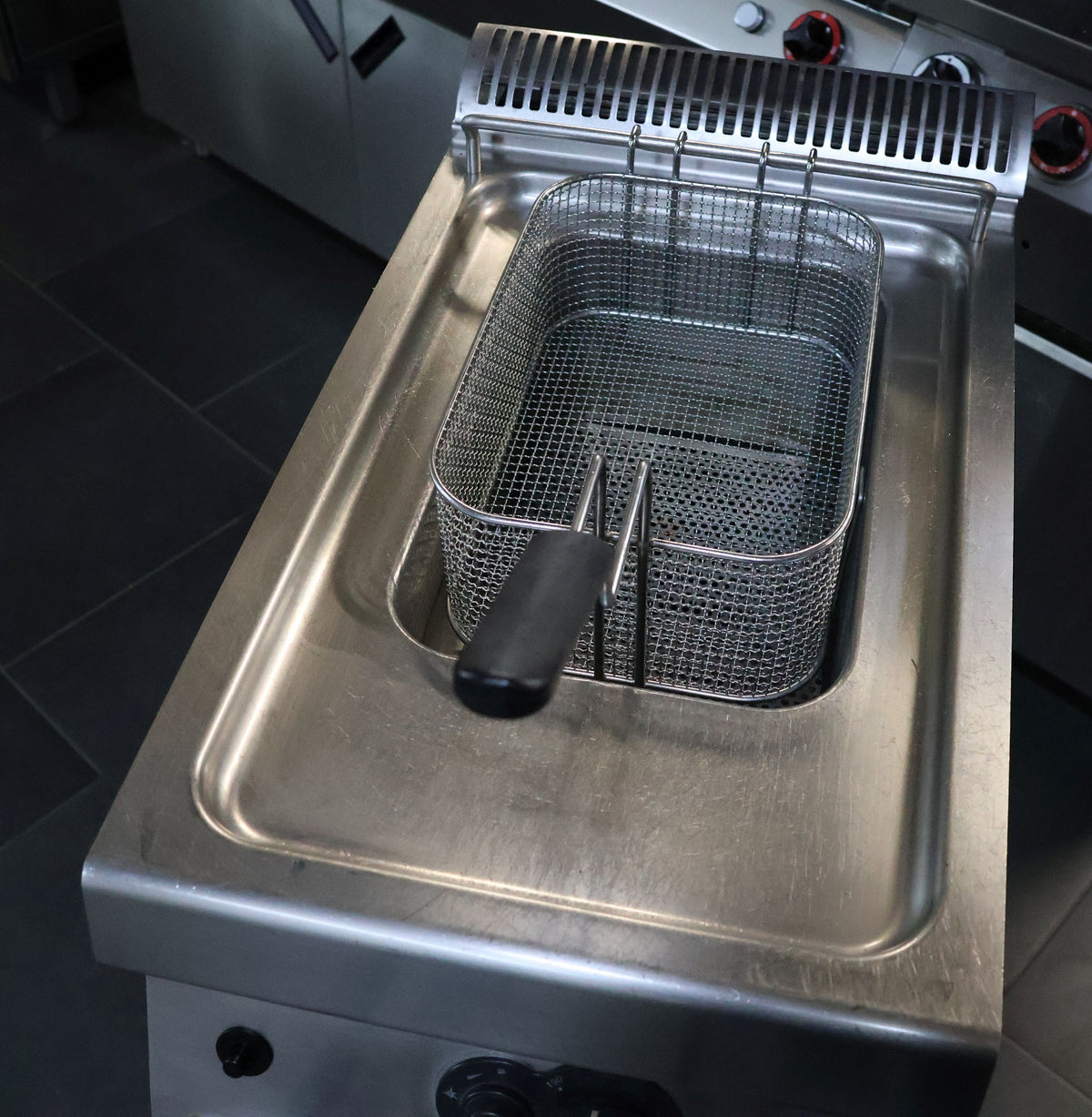 42042-Gasfritteuse-zanussi-7.jpg
