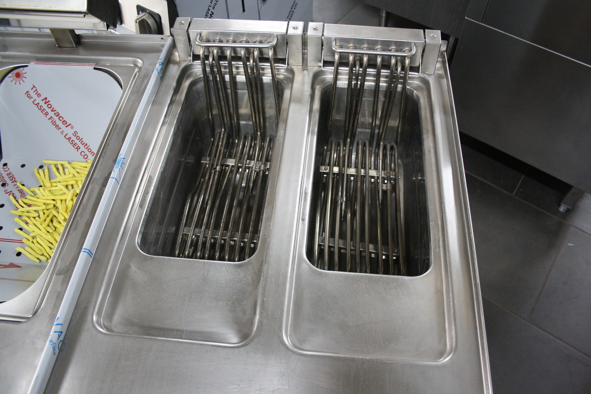 42055-41406-Doppelfritteuse---Pommesbecken-Top-700-9.jpg
