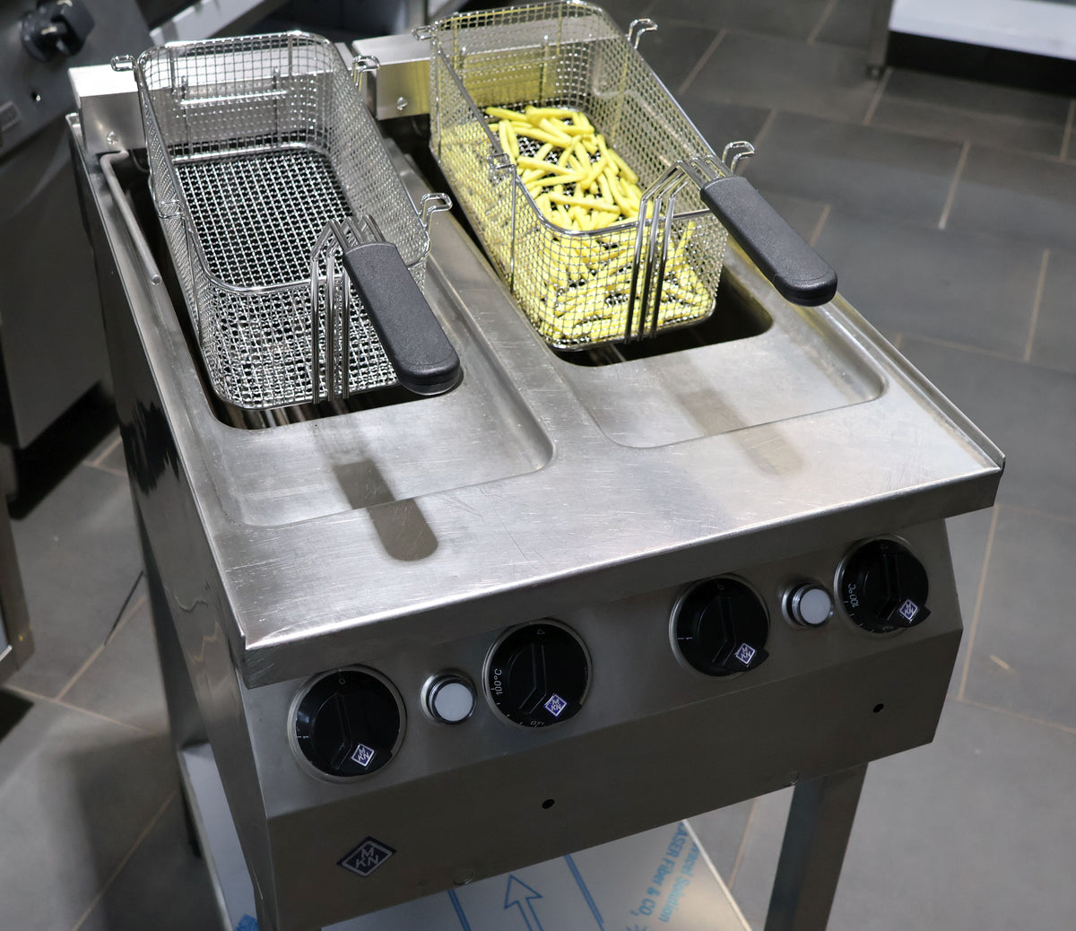 Fritteuse 2 Becken MKN generalüberholt alle Thermostate neu!!
