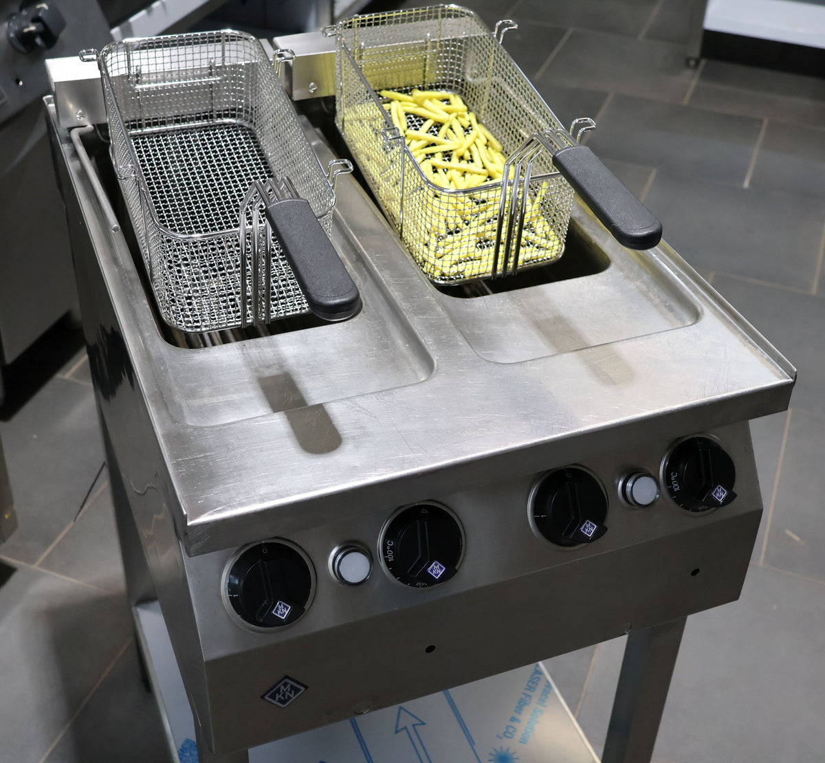Fritteuse 2 Becken MKN generalüberholt alle Thermostate neu!!