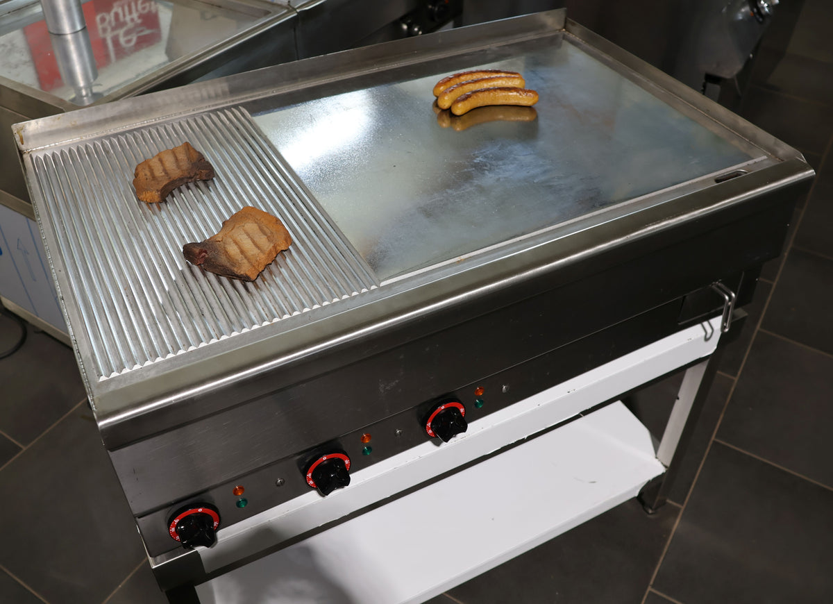 Grill Bräter EKU  11,7 KW glatt, geriffelt hartverchromt Top Zustand