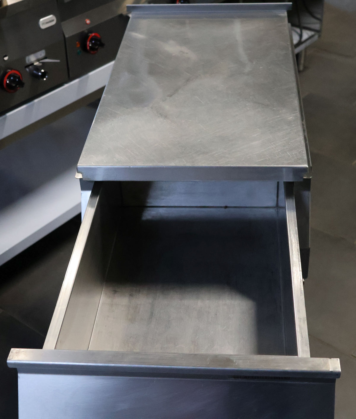 Arbeitselement Ablage Neutralelement MKN 40 cm mit Schublade