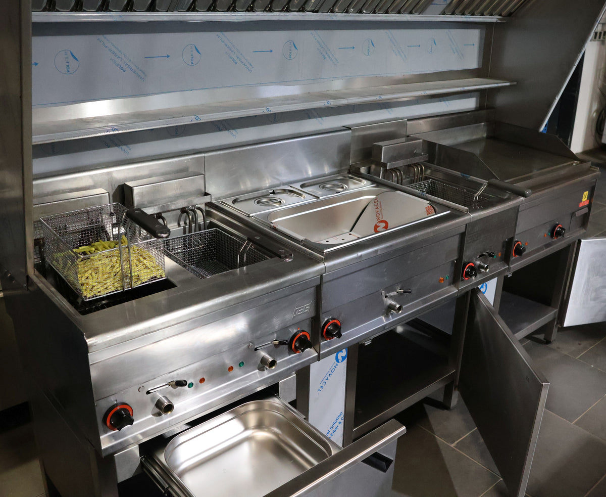 Imbissanlage Lotus Fritteuse, Bräter Bain Marie inkl.Aufsatzhaube 210 cm